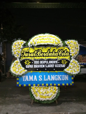Papan Bunga Duka di Tobat