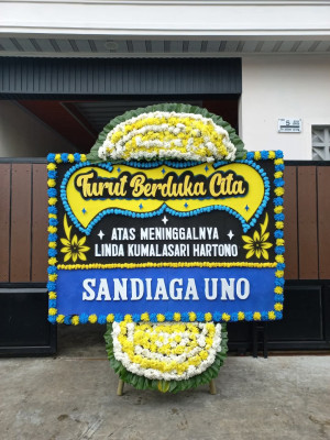 Papan Bunga Duka di Tobat